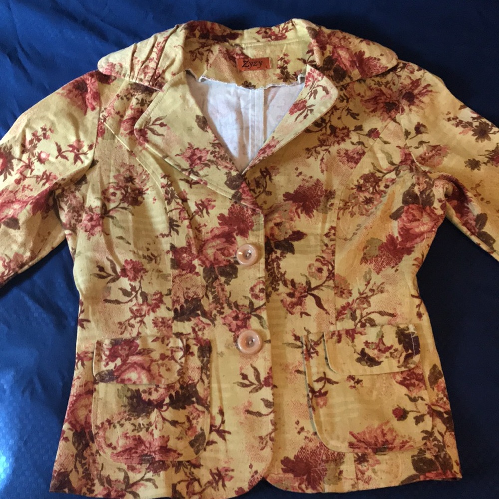 Flowered jacket - Picture 3 of 3